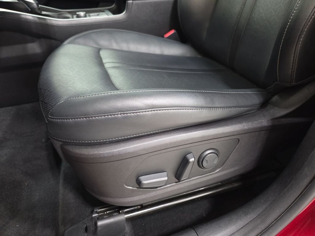 Used 2022 Passion Red Tintcoat Kia X-Line EX image 29