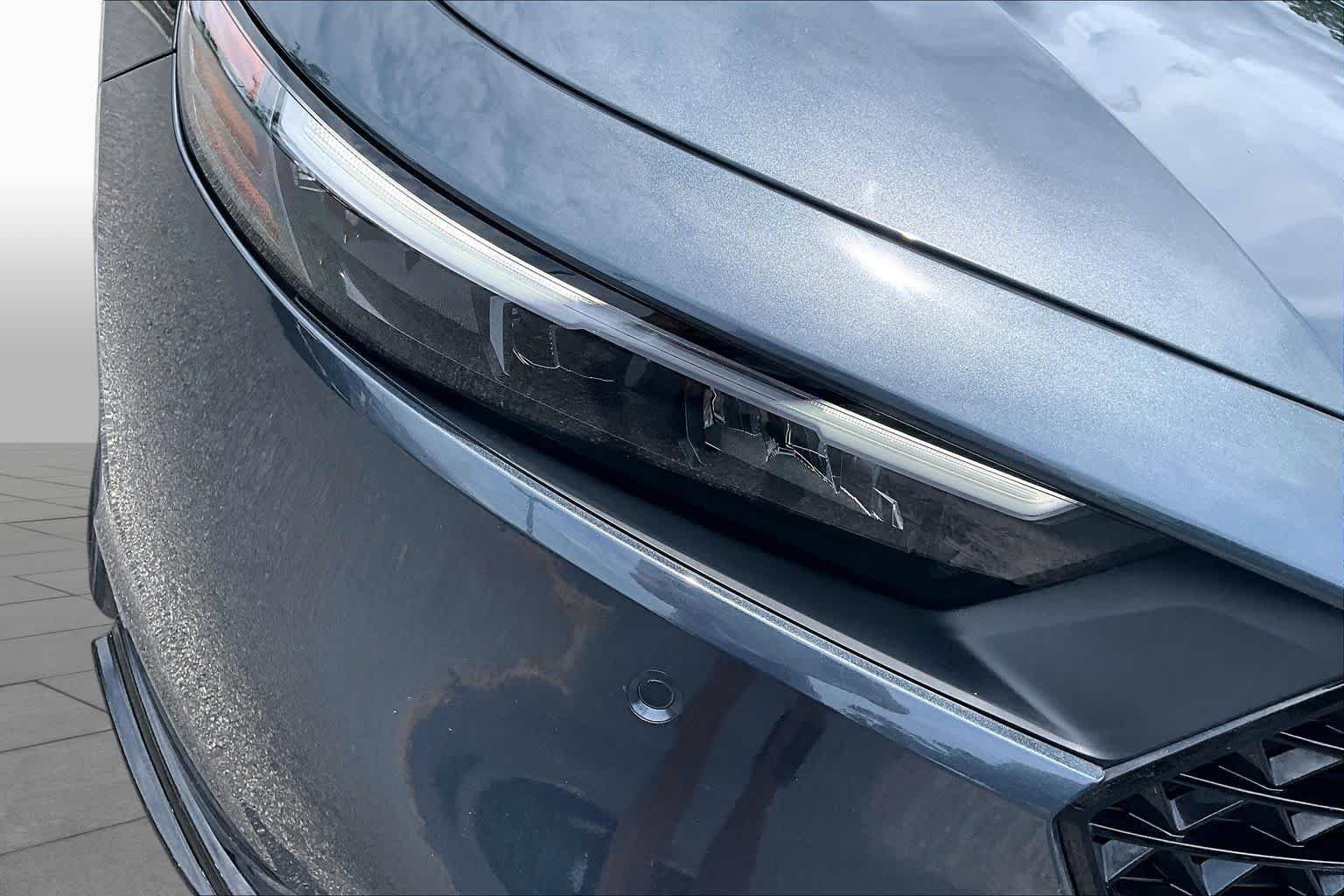 Used 2024 Meteorite Gray Metallic Honda EX-L image 28