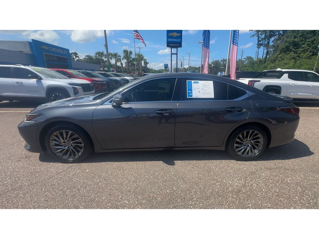 Used 2024 Blue Lexus ES 300h Ultra Luxury image 5