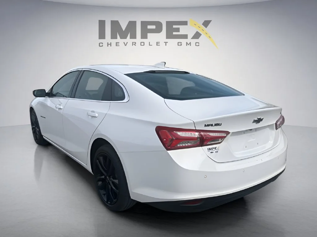 Used 2024 White Chevrolet LT image 3