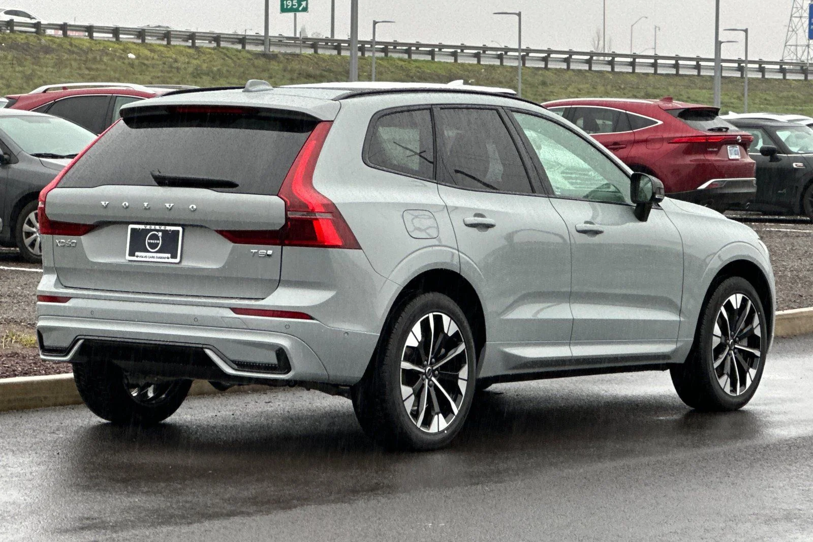 New 2026 Vapour Grey Volvo Plus image 3