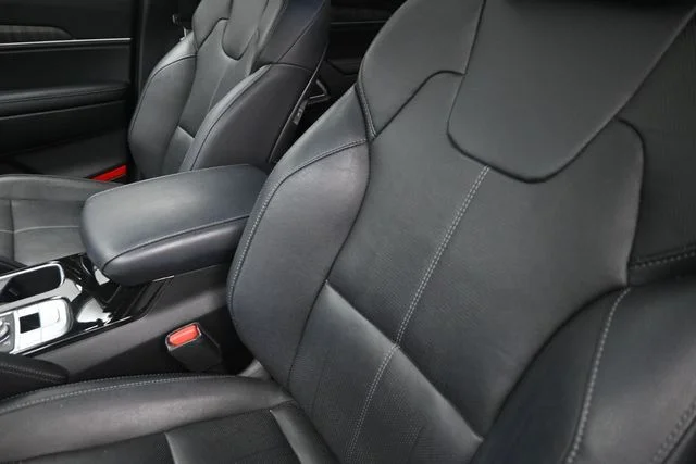 Used 2024 Ebony Black Kia EX image 18