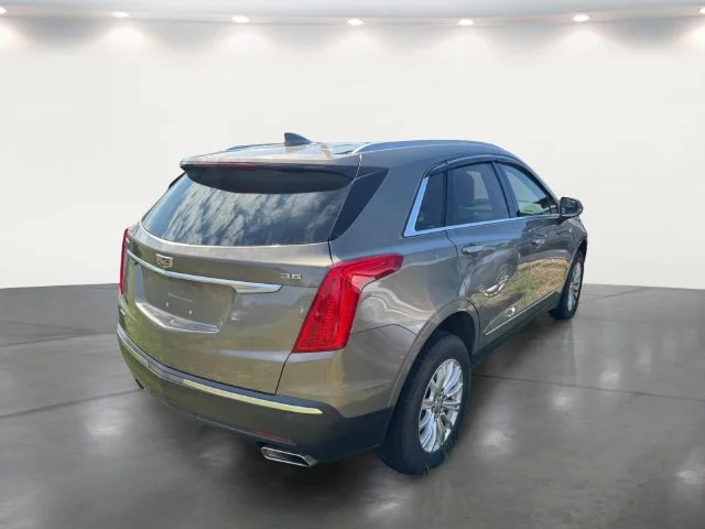 Used 2019 Brown Cadillac Base image 15