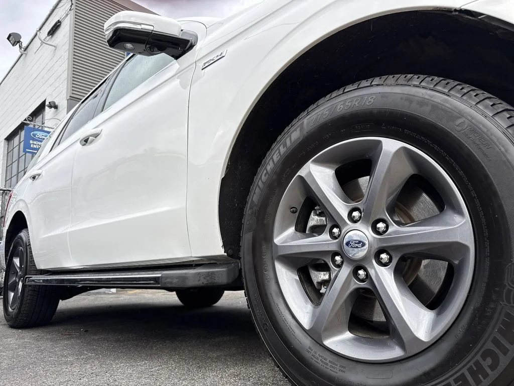 Used 2021 Oxford White Ford XLT image 8