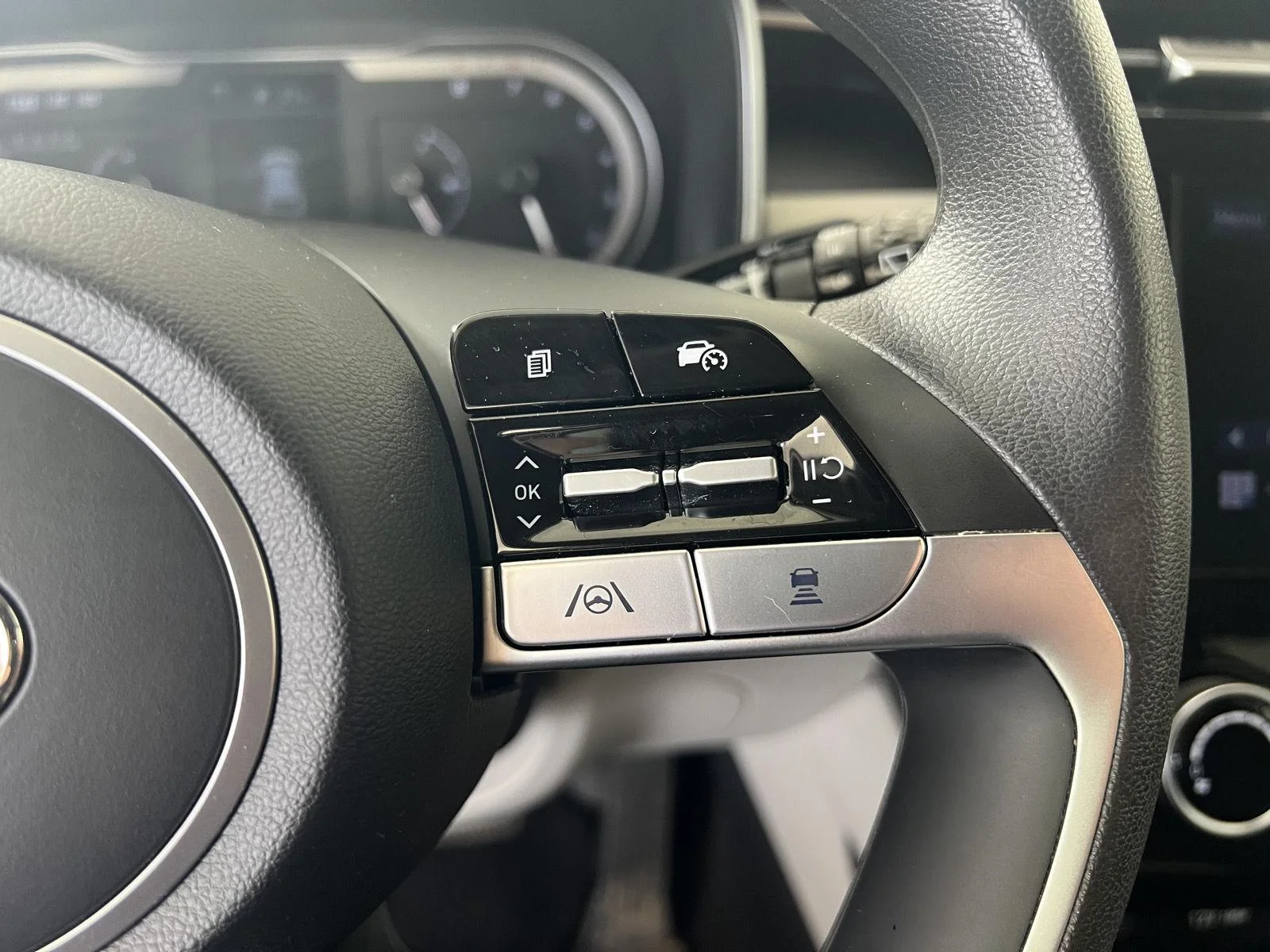 Used 2023 Rd Hyundai SEL image 9