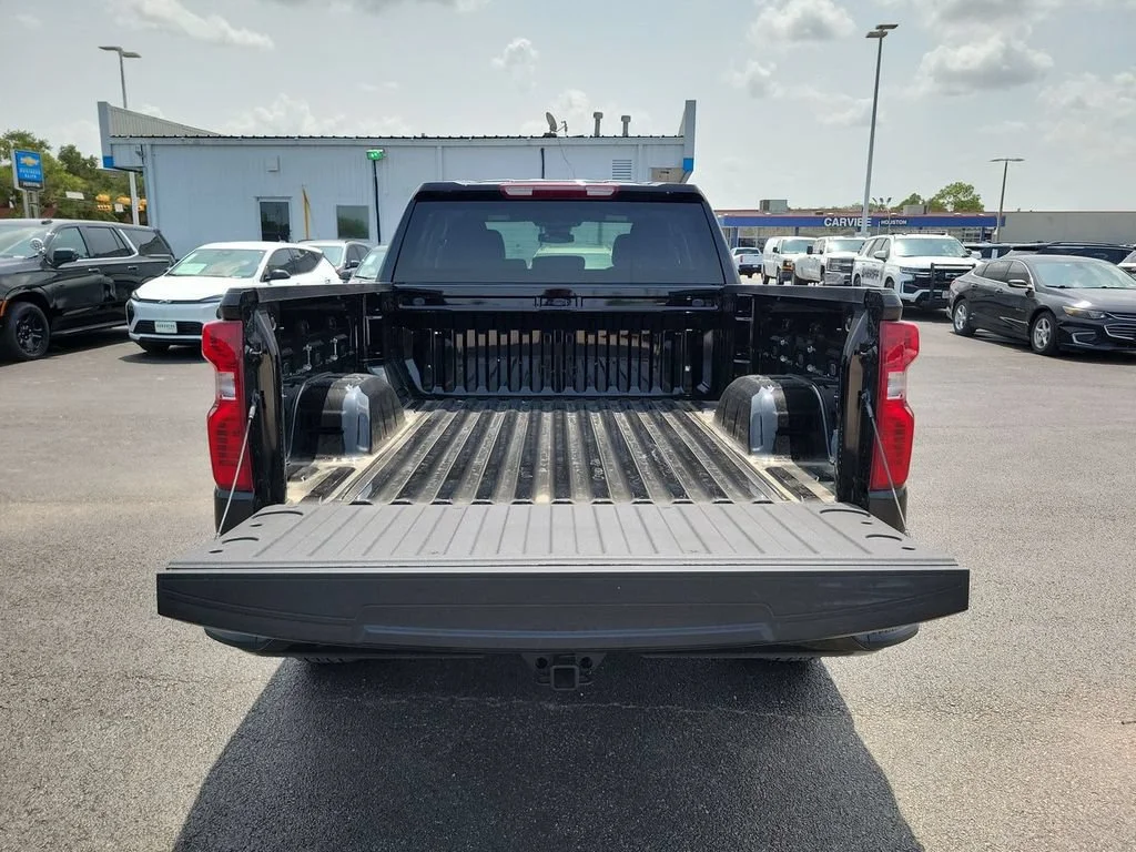Certified Used 2026 Black Chevrolet Custom image 31