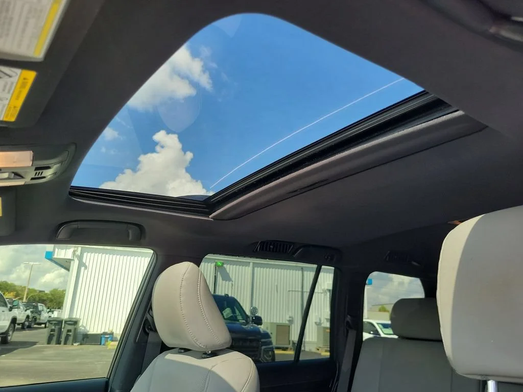 2023 Lexus GX Base - Photo 19