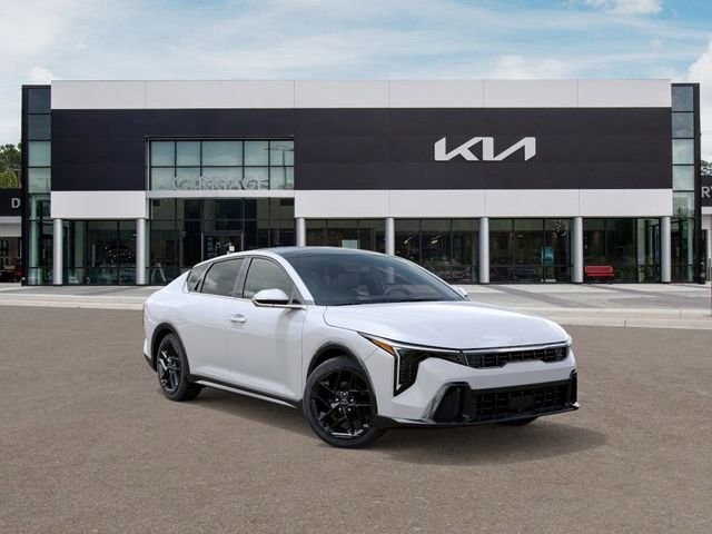 2025 Kia K4 GT-Line Turbo - Photo 8