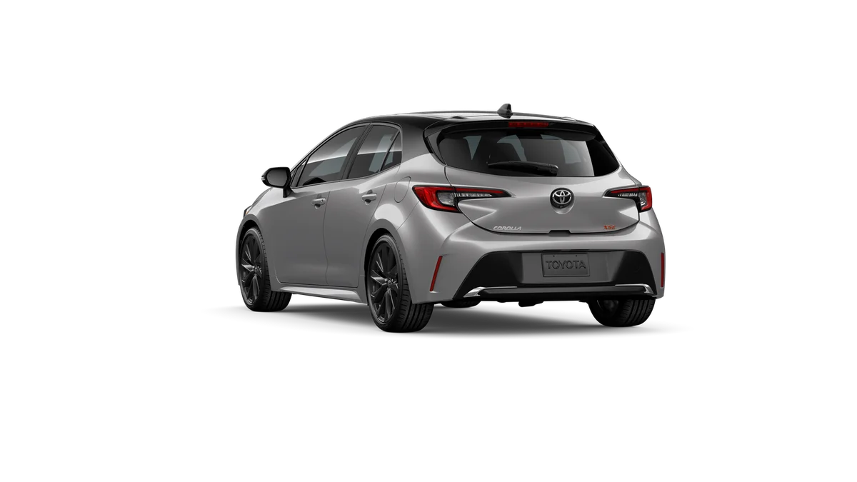 New 2026 Classic Silver Metallic with Midnight Black Metallic roof Toyota XSE image 7