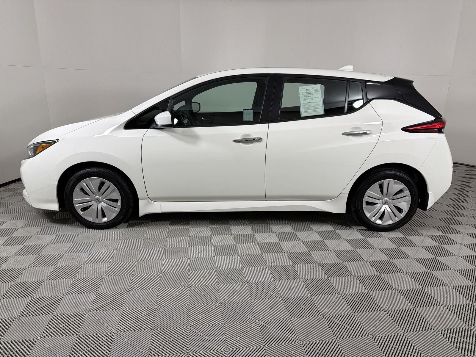 Used 2025 Nissan Leaf S with VIN 1N4AZ1BV0SC566238 for sale in Anaheim, CA
