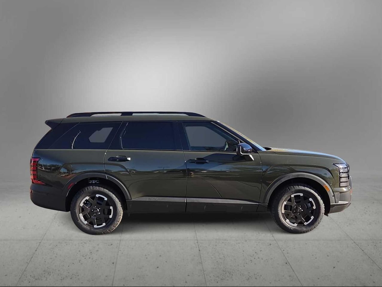 New 2026 Titan Charcoal Pearl Hyundai XRT Pro image 9