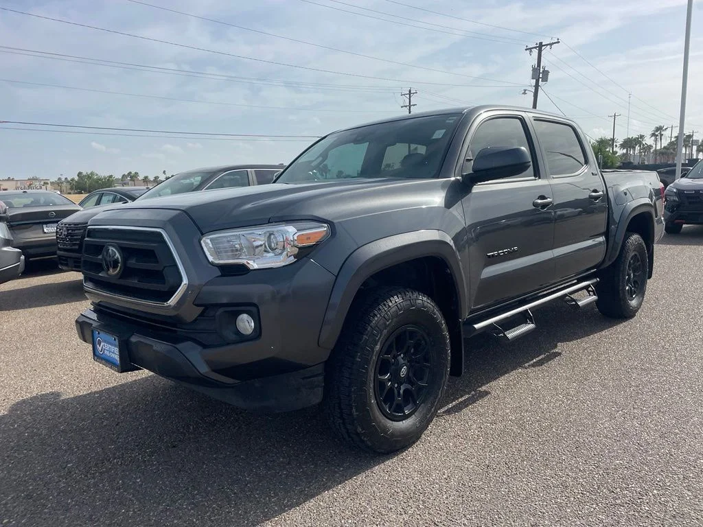 Used 2022 Gray Toyota SR5 image 3