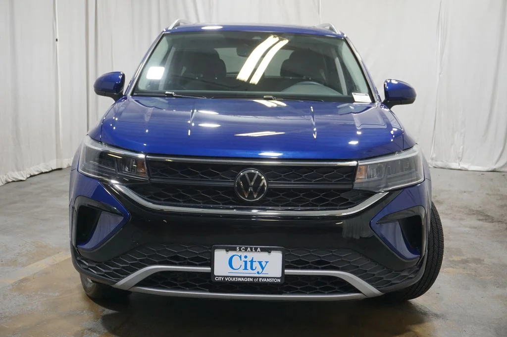 Certified Used 2023 Blue Volkswagen 1.5T SE image 5