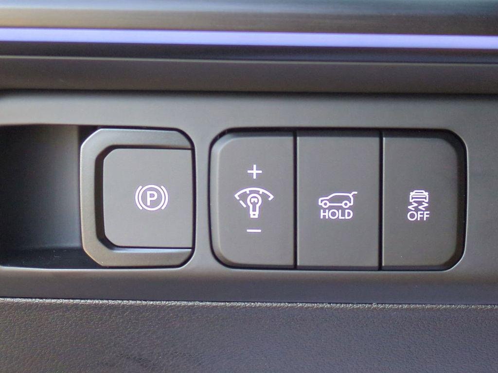 New 2026 White Hyundai Calligraphy FWD image 31