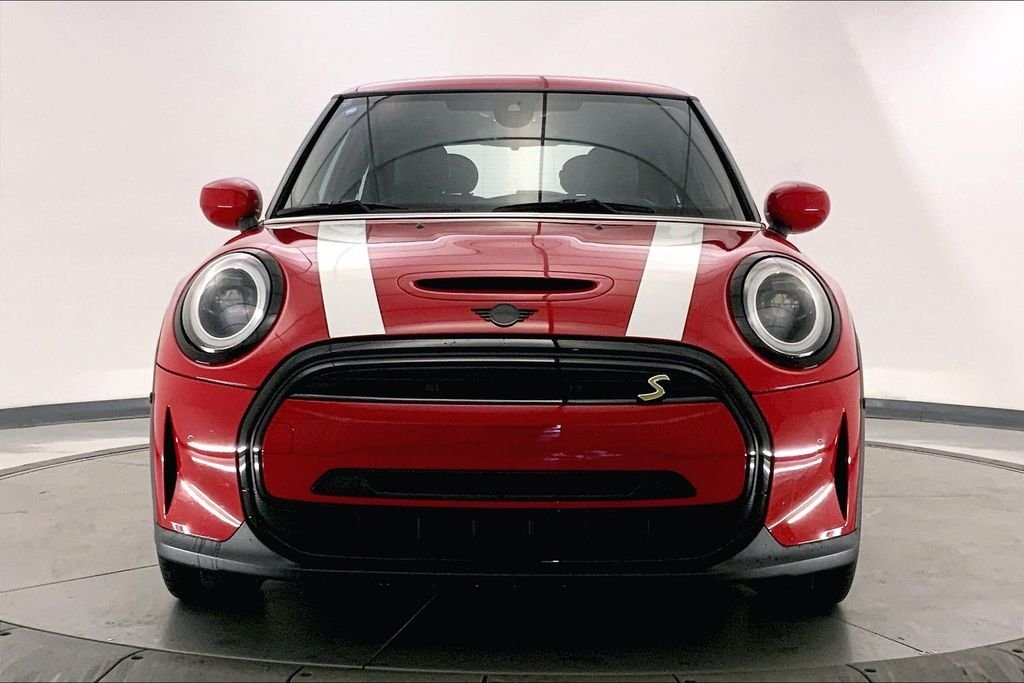 Certified 2024 MINI Hardtop 2 Door SE with VIN WMW13DJ07R2U82630 for sale in Cincinnati, OH