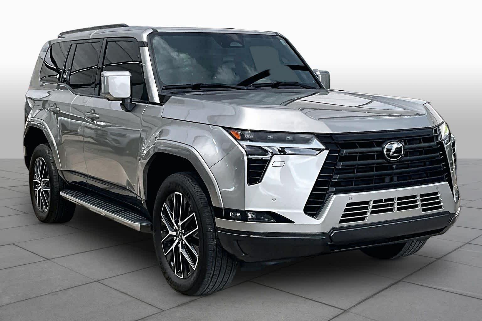 Used 2024 Atomic Silver Lexus Premium+ image 3