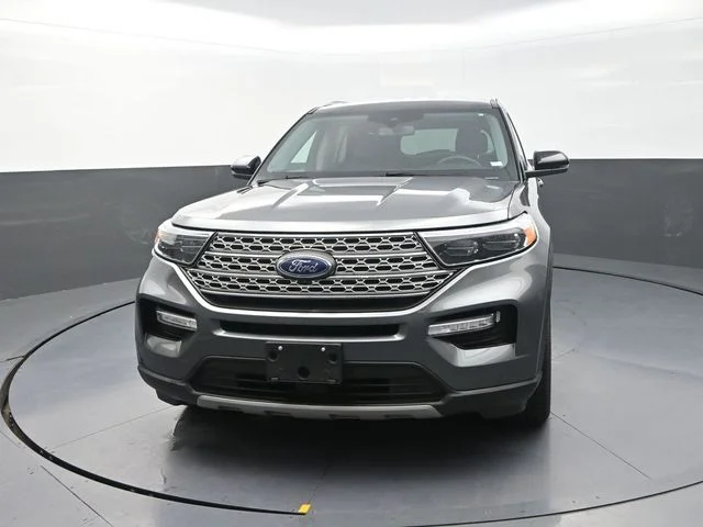 Used 2023 Gray Ford Limited image 2