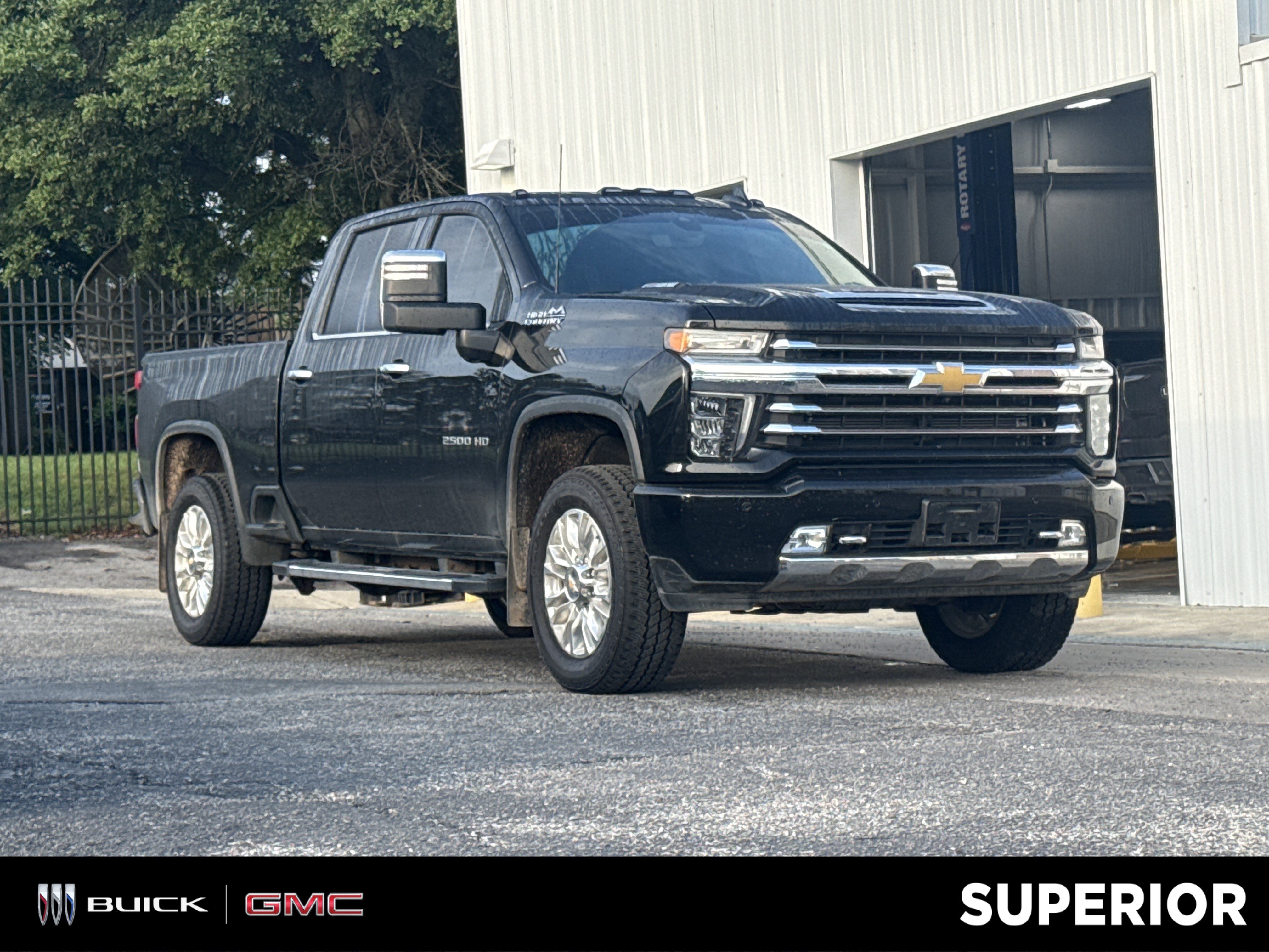 2022 Chevrolet Silverado HD High Country 4WD Crew Cab Standard Box's photo