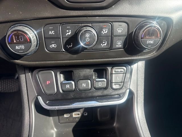 Used 2021 Silver GMC SLE image 16