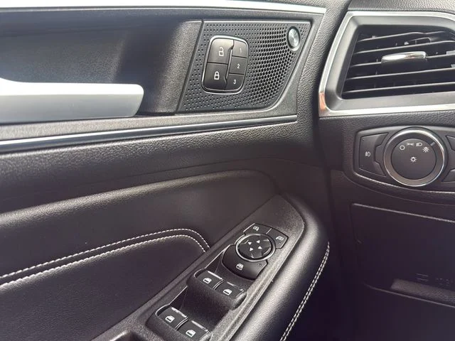Used 2021 Silver Ford Titanium image 25