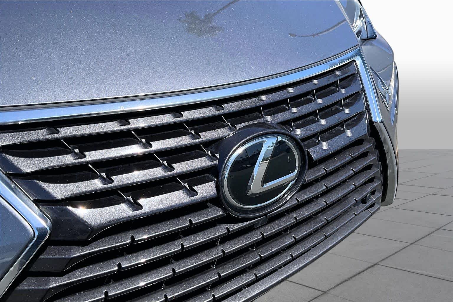 Used 2019 Nebula Gray Pearl Lexus  image 29