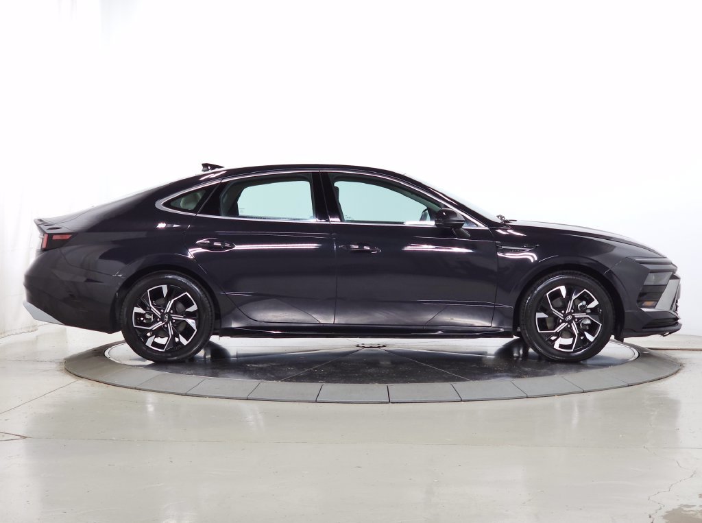 2024 Hyundai Sonata SEL - Photo 12