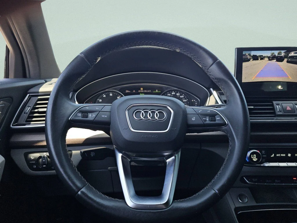 Used 2022 Black Metallic Audi 45 S line Premium image 31