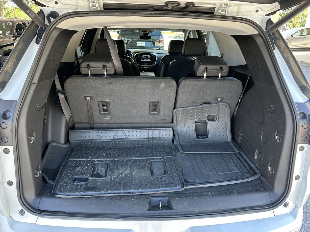 Used 2019 Beige Chevrolet Premier image 31