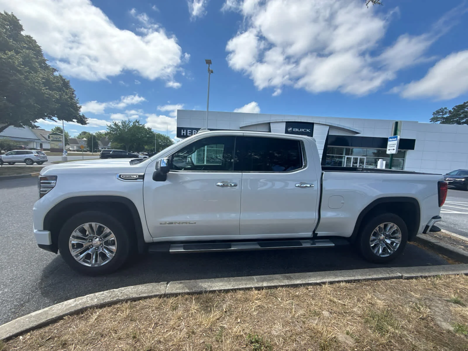 Certified Used 2024 White Frost Tricoat GMC Denali image 4