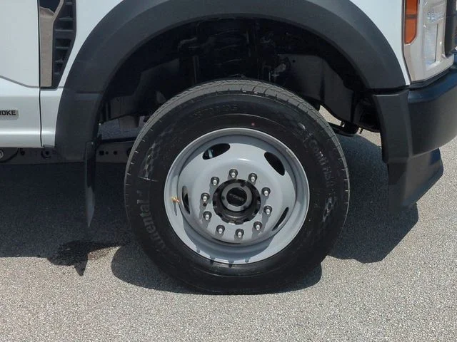 New 2025 White Ford XL image 11