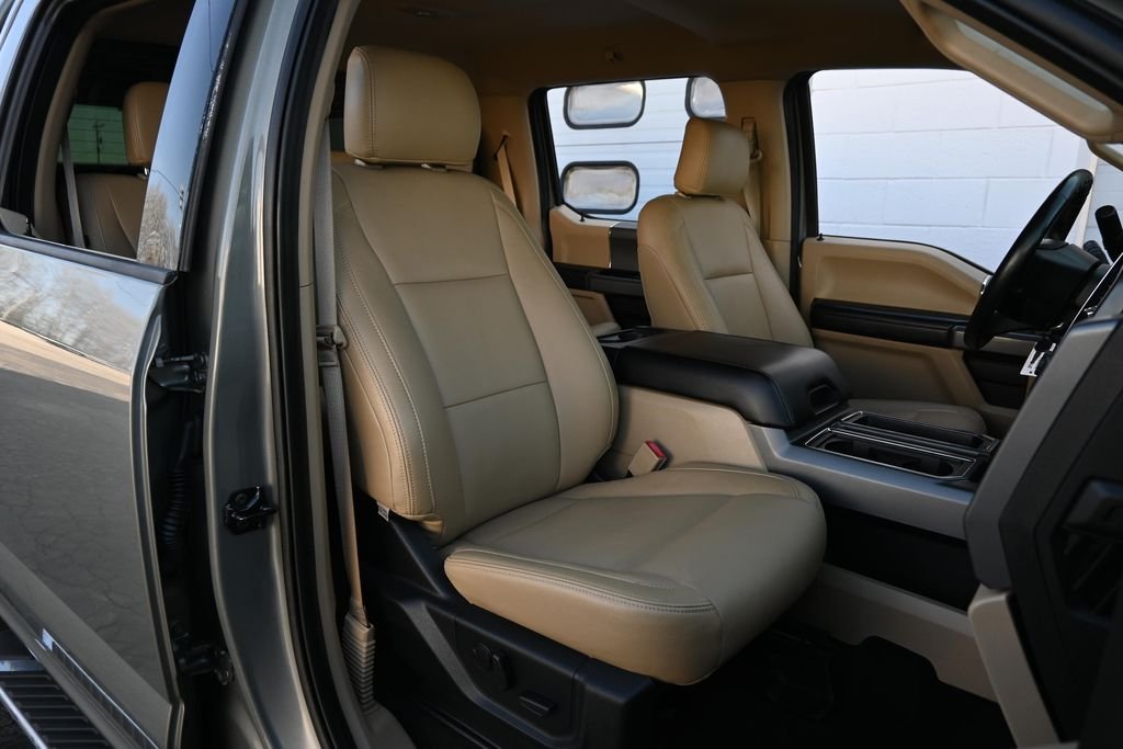 Used 2020 Silver Spruce Metallic Ford XLT image 23