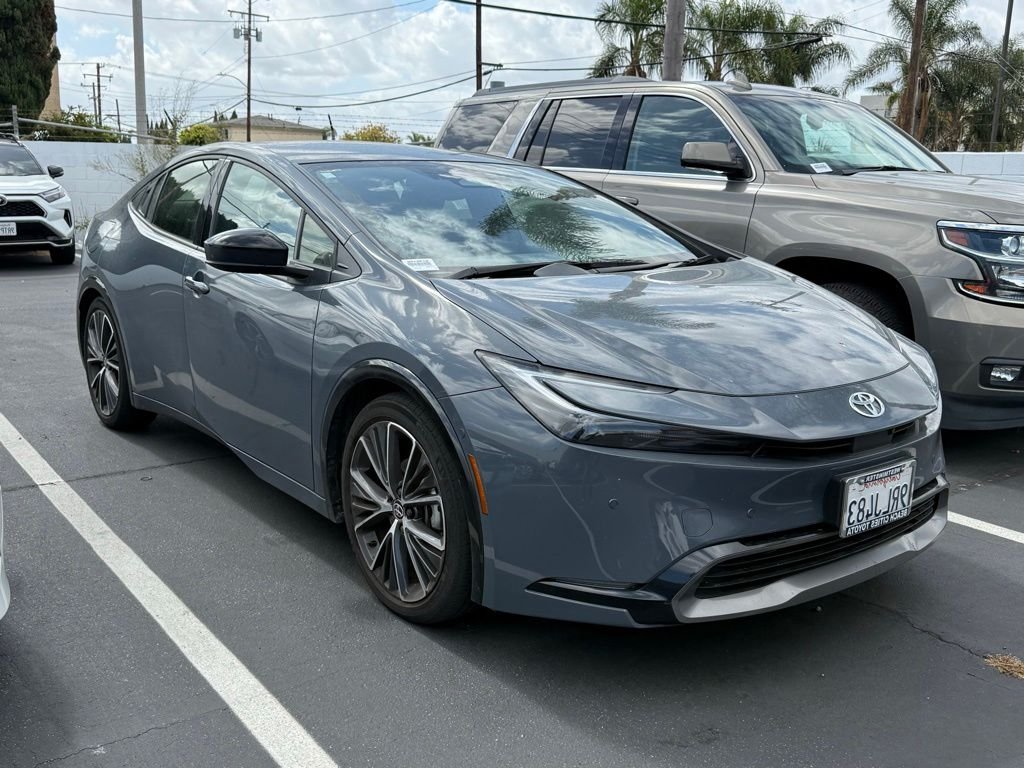 2024 Toyota Prius Limited FWD's photo