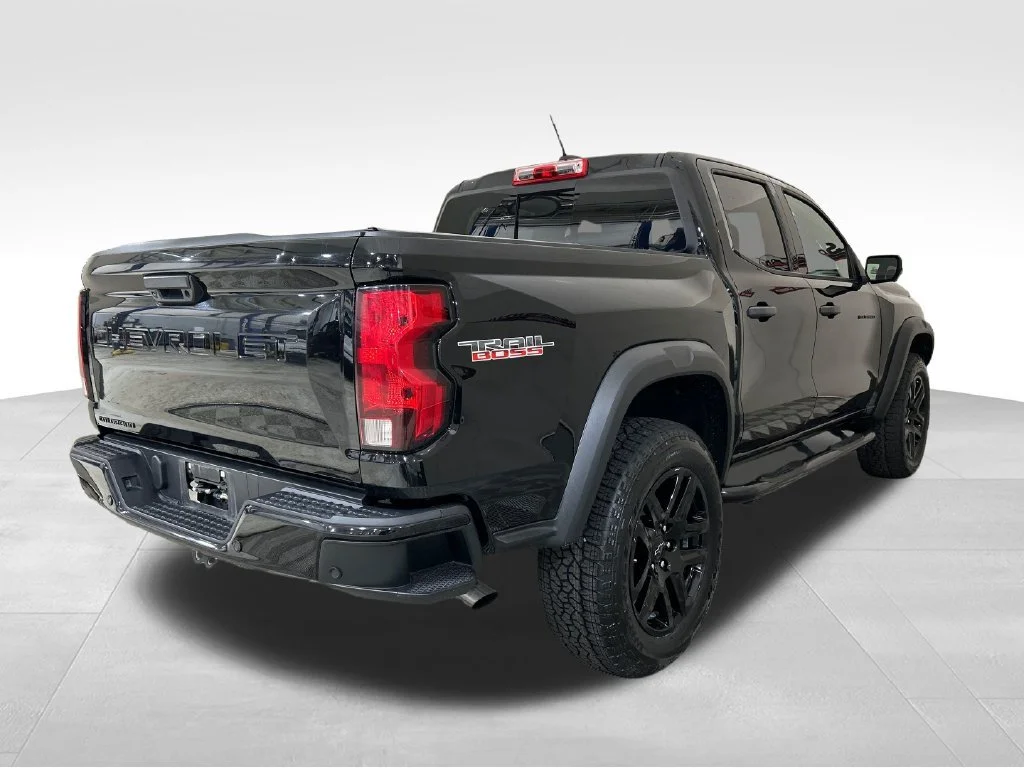 Used 2023 BLACK Chevrolet 4WD Trail Boss image 6