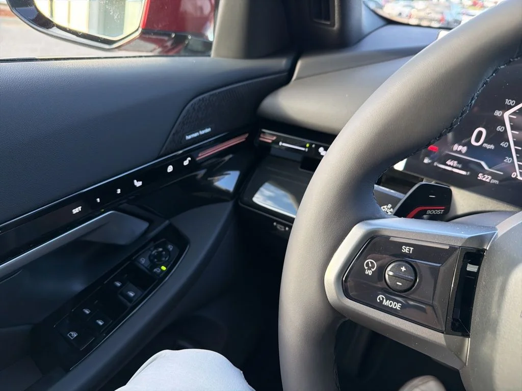 2026 BMW 5 Series 530i - Photo 20