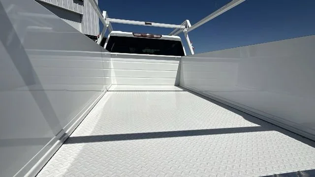 New 2026 Summit White GMC Pro image 33