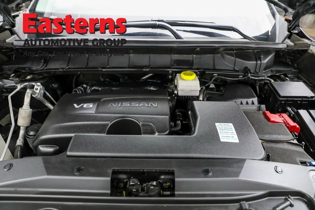 Used 2023 Black Nissan SL image 7