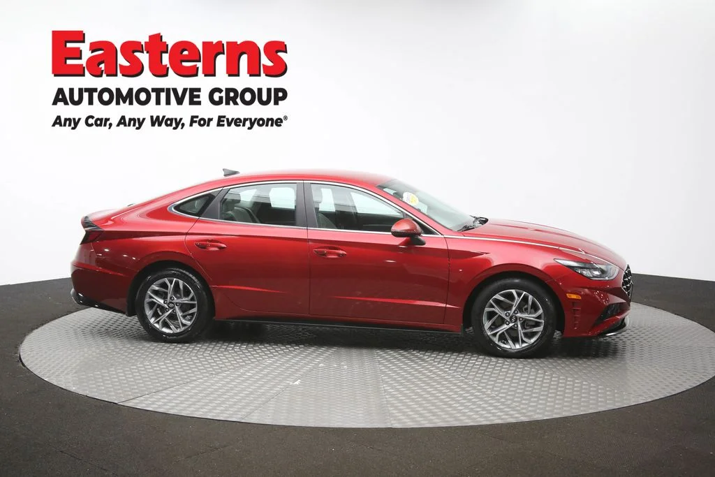 Used 2023 Red Hyundai SEL image 45
