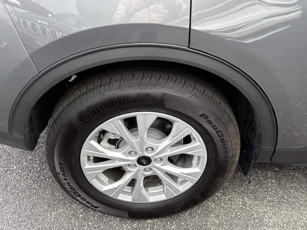 Used 2023 Gray Ford Active image 12