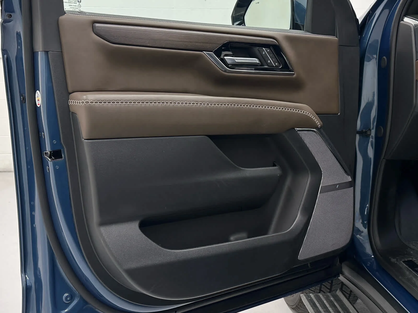 Used 2026 Downpour Metallic GMC Denali Ultimate image 25