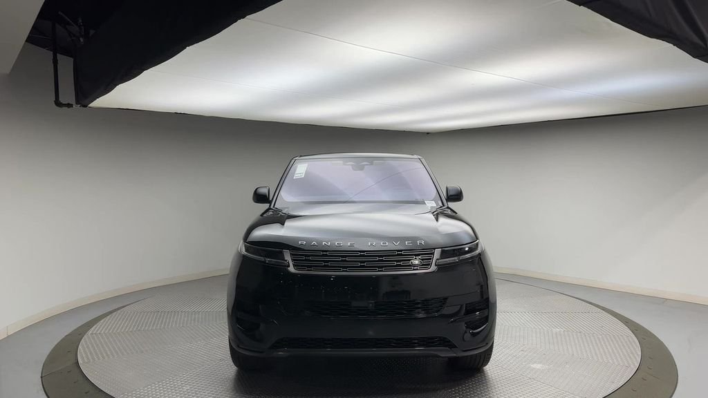 Used 2023 Santorini Black Metallic Land Rover SE image 3