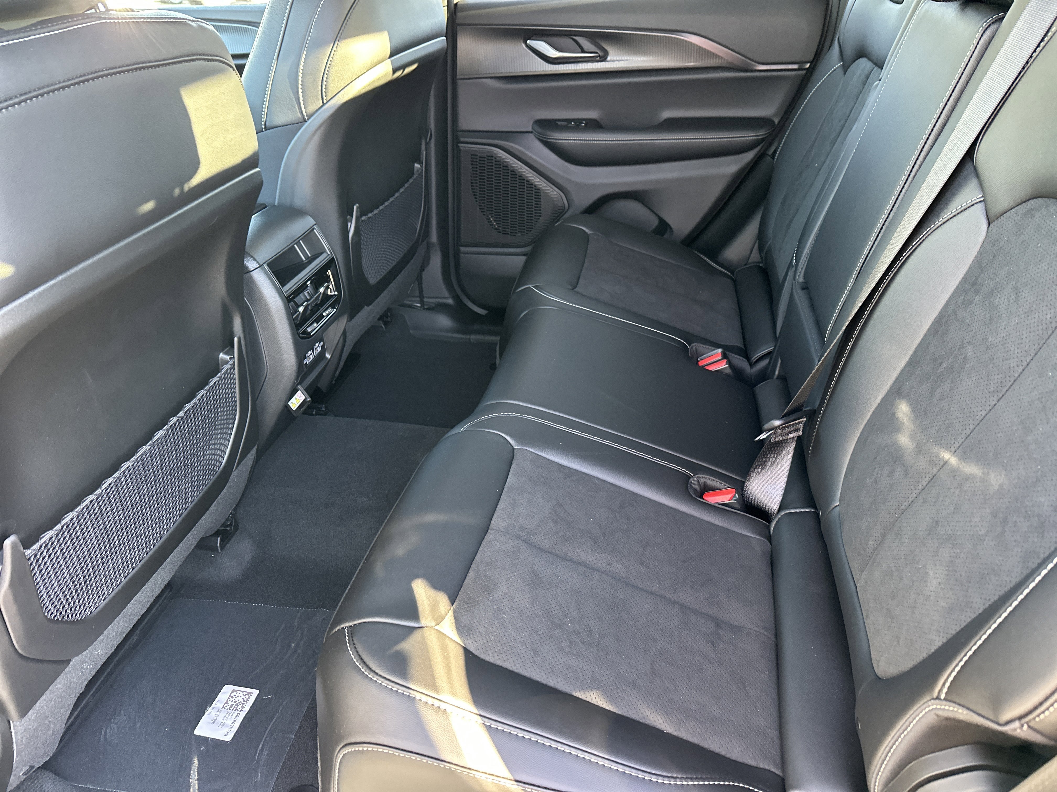 2025 Jeep Grand Cherokee Altitude - Photo 21