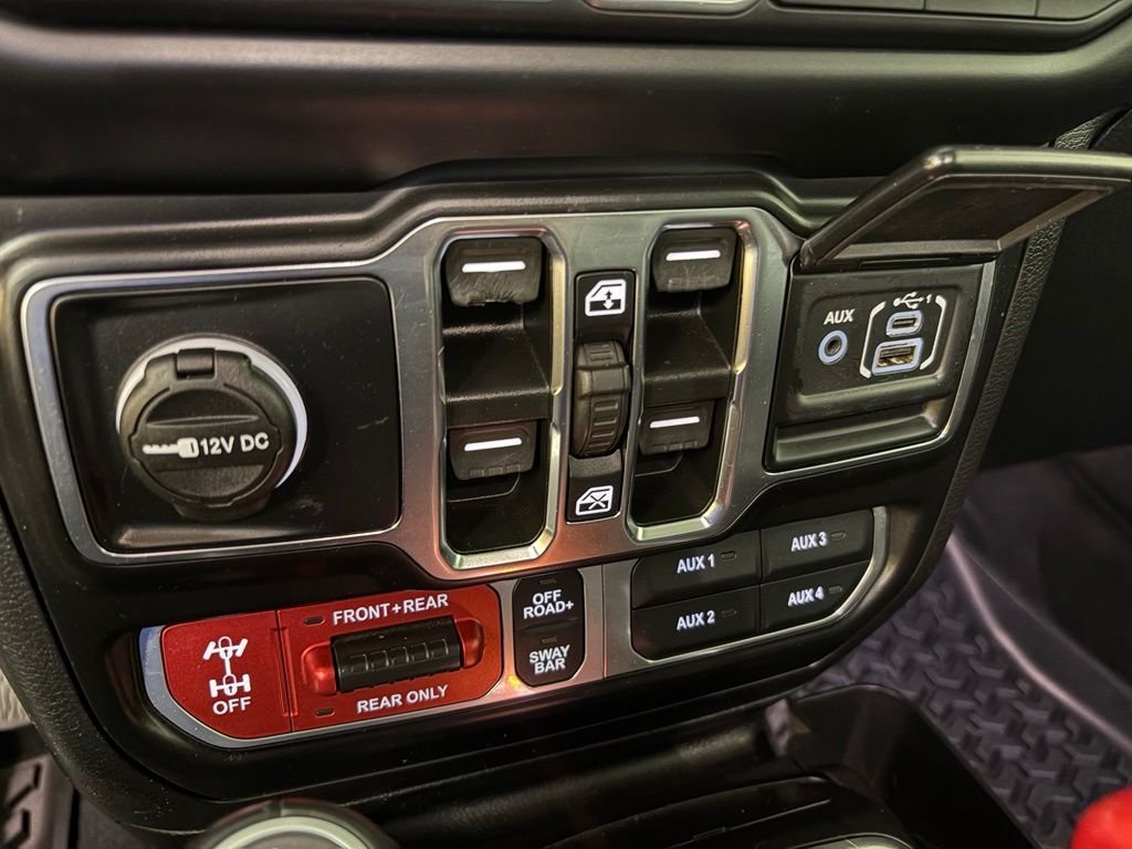 Used 2021 Gray Jeep Rubicon image 27