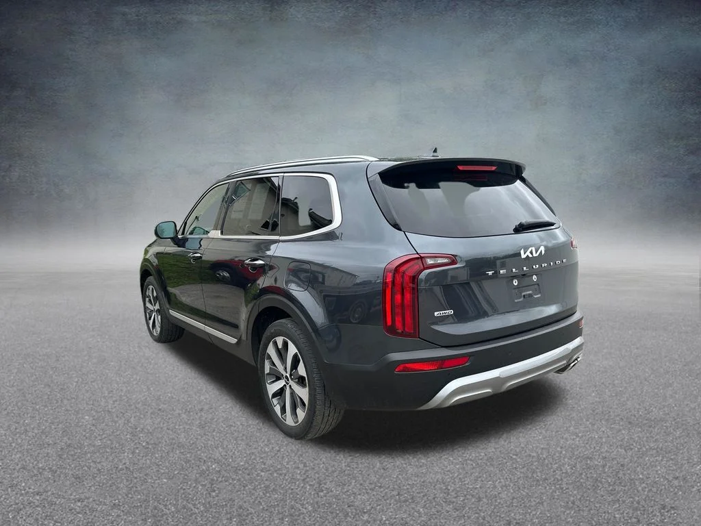 Used 2022 Gray Kia S image 6