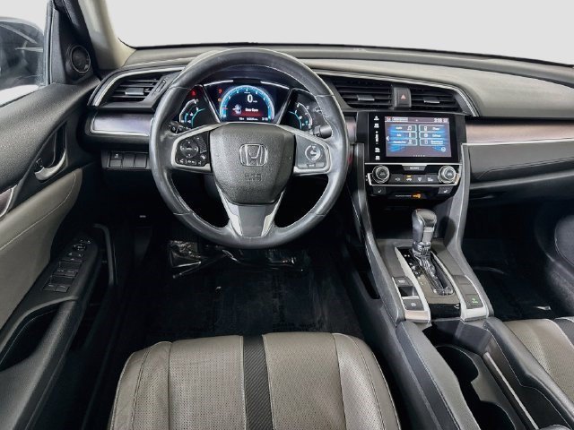 Used 2017 Polished Metal Metallic Honda EX-L image 13