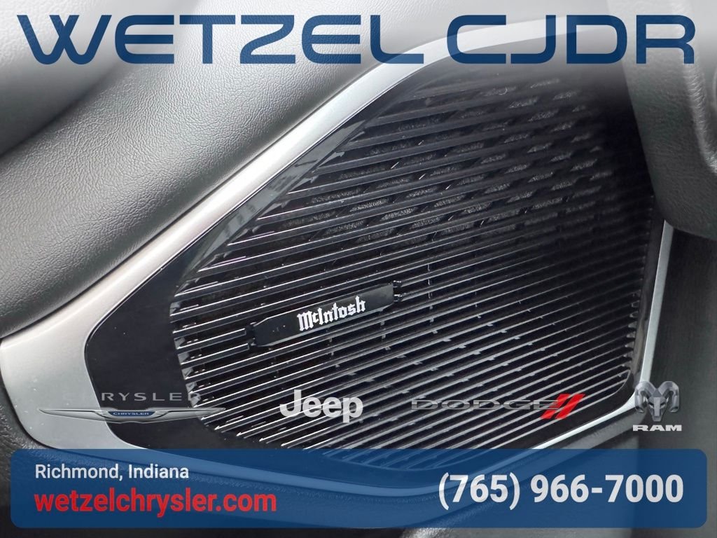 New 2026 Velvet Red Pearl-Coat Exterior Paint Jeep Limited Altitude image 34