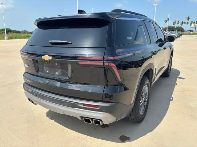Used 2025 Black Chevrolet LT image 6