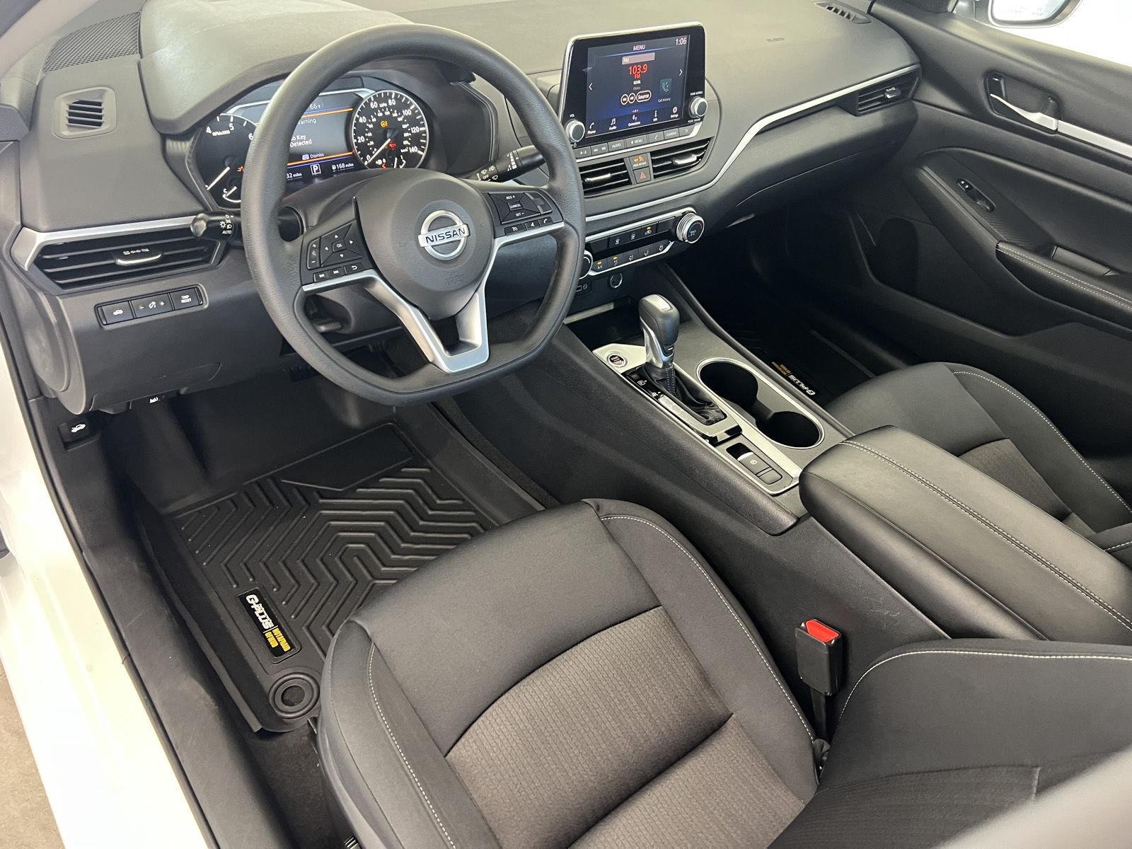 2022 Nissan Altima SV - Photo 13