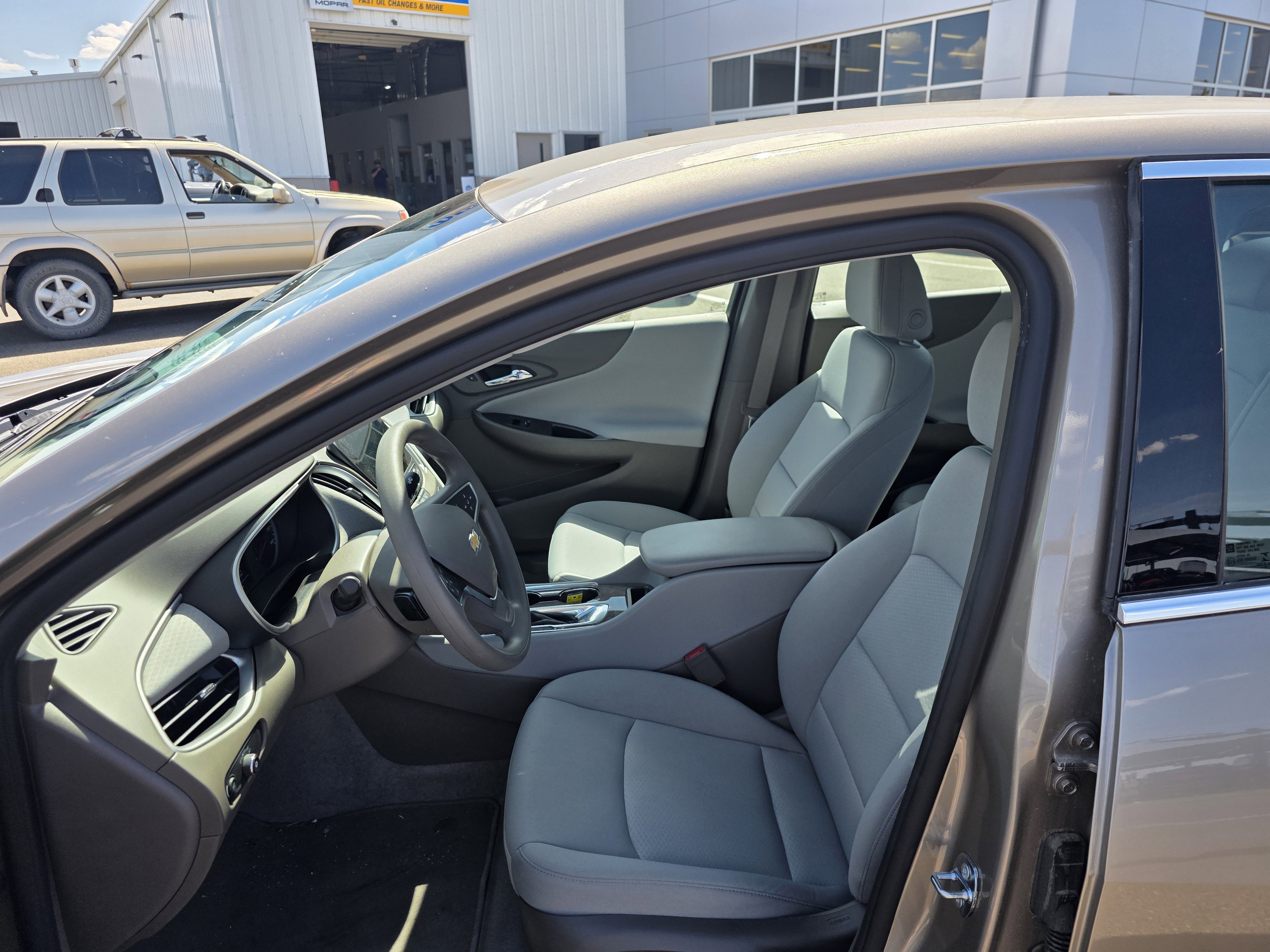 Used 2022 Gray Chevrolet LS image 10