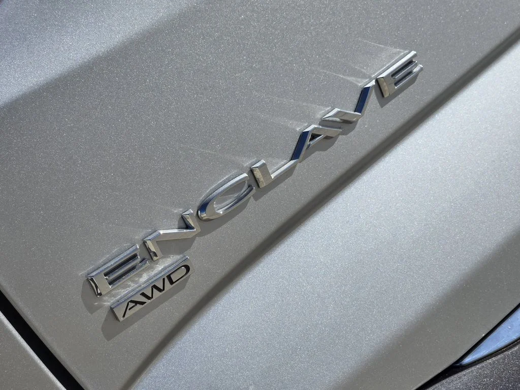 Used 2021 Silver Buick Essence image 9