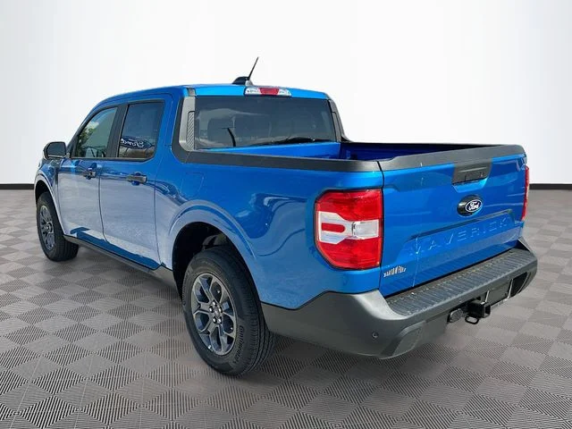 New 2026 Blue Ford XLT image 4